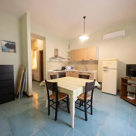 Apartment Le Mahonie